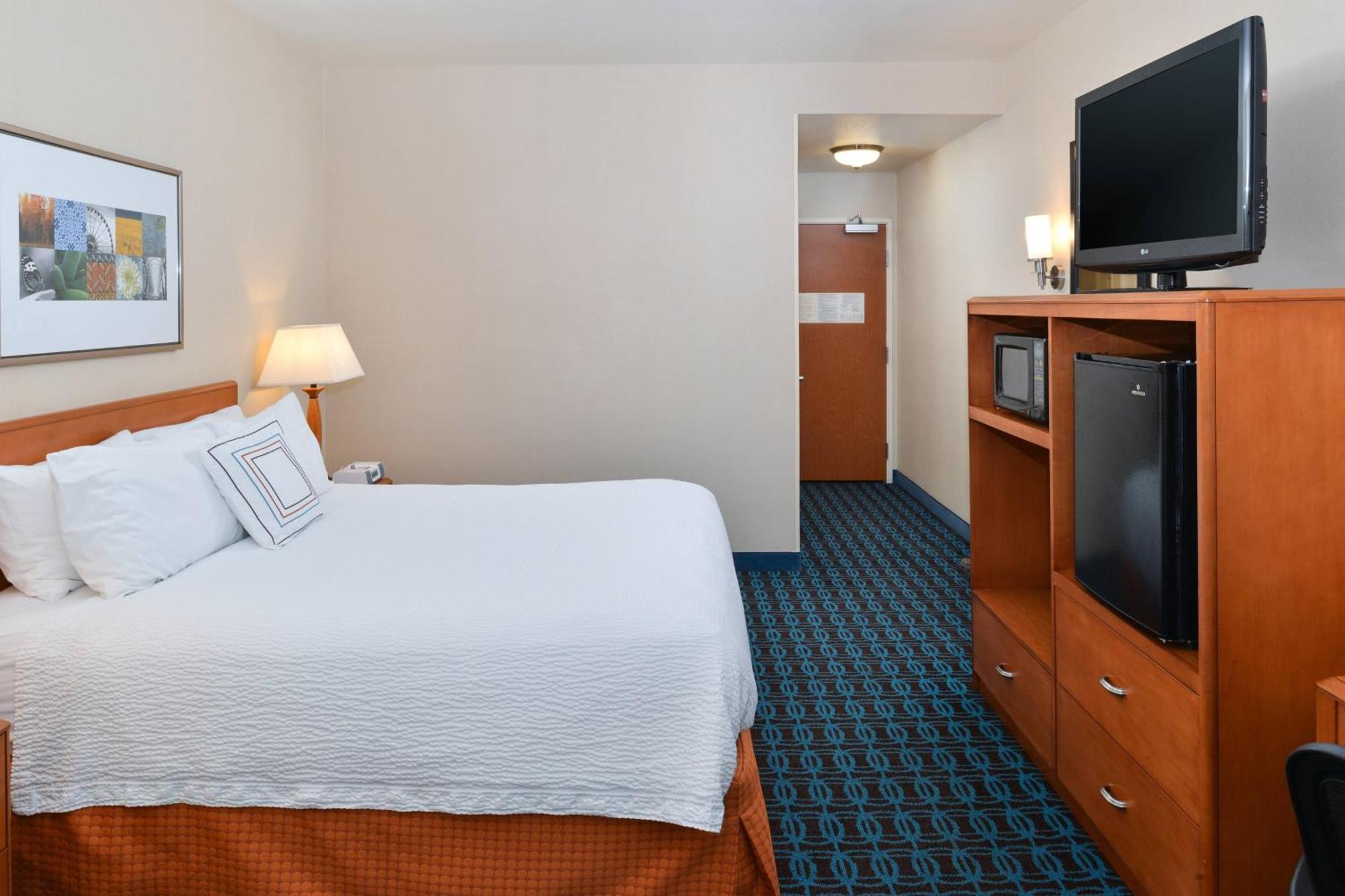 Fairfield Inn And Suites By Marriott Elk Grove Ngoại thất bức ảnh